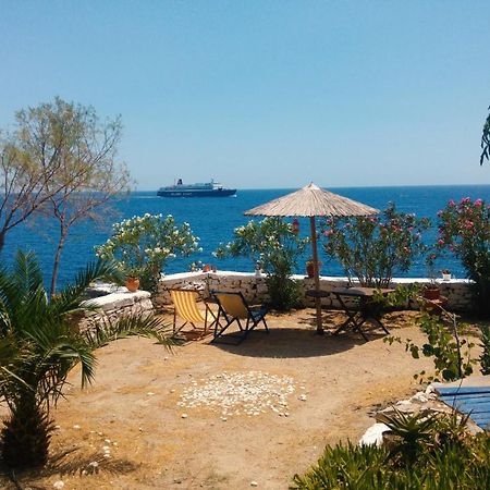 Agriolykos Pension Ágios Kírykos Extérieur photo