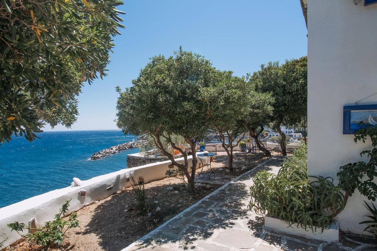Agriolykos Pension Ágios Kírykos Extérieur photo