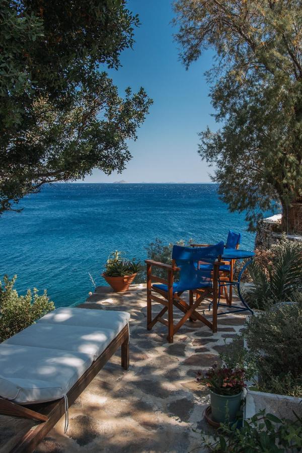 Agriolykos Pension Ágios Kírykos Extérieur photo