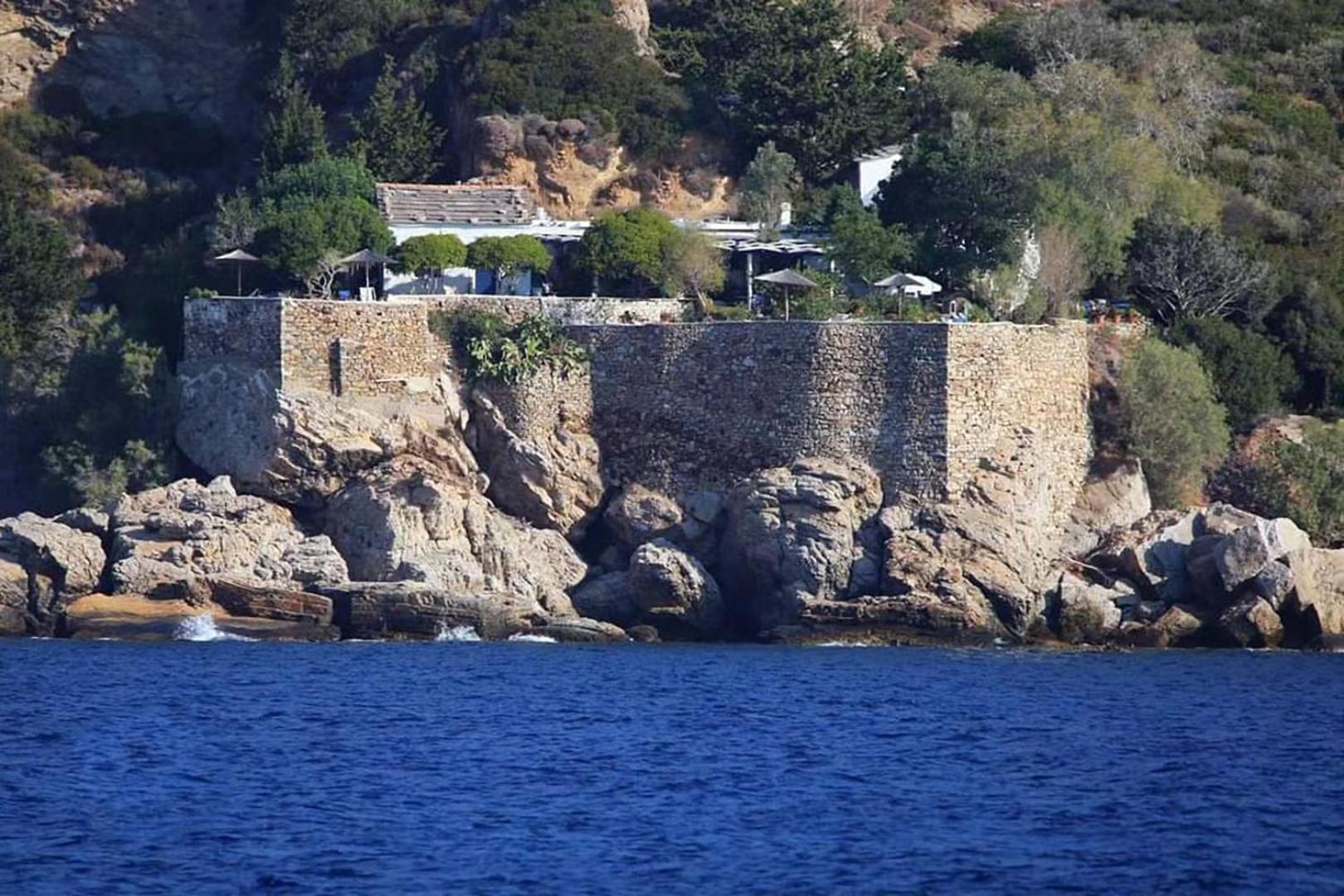 Agriolykos Pension Ágios Kírykos Extérieur photo