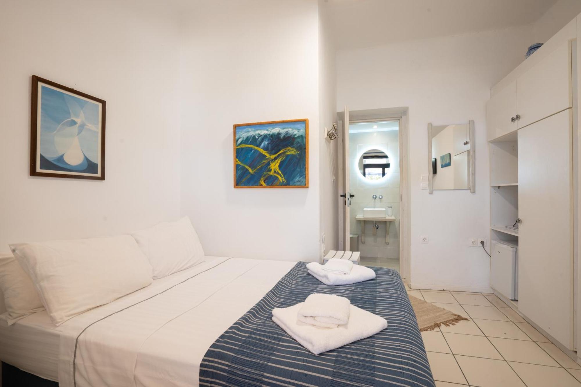 Agriolykos Pension Ágios Kírykos Extérieur photo