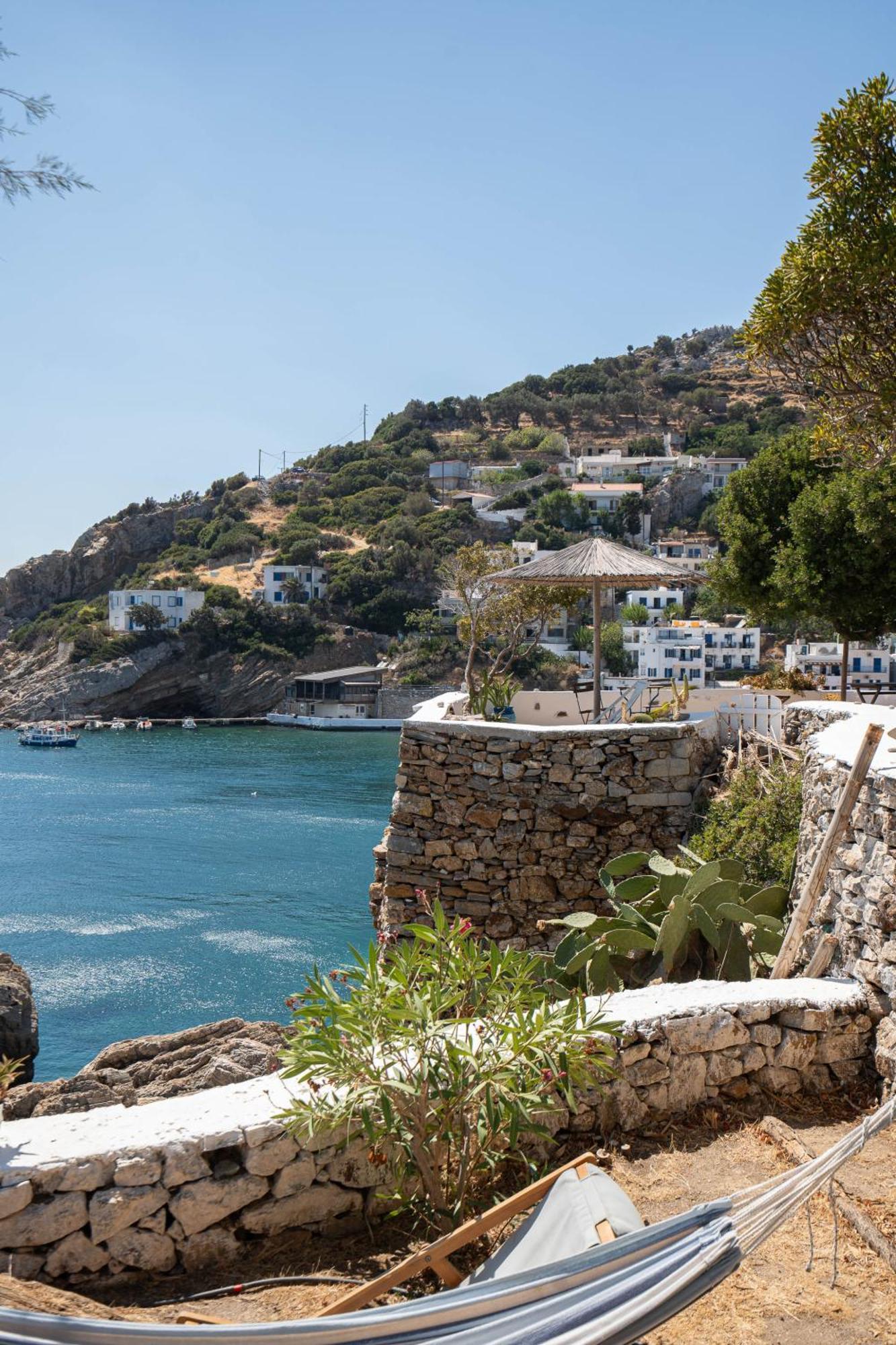 Agriolykos Pension Ágios Kírykos Extérieur photo