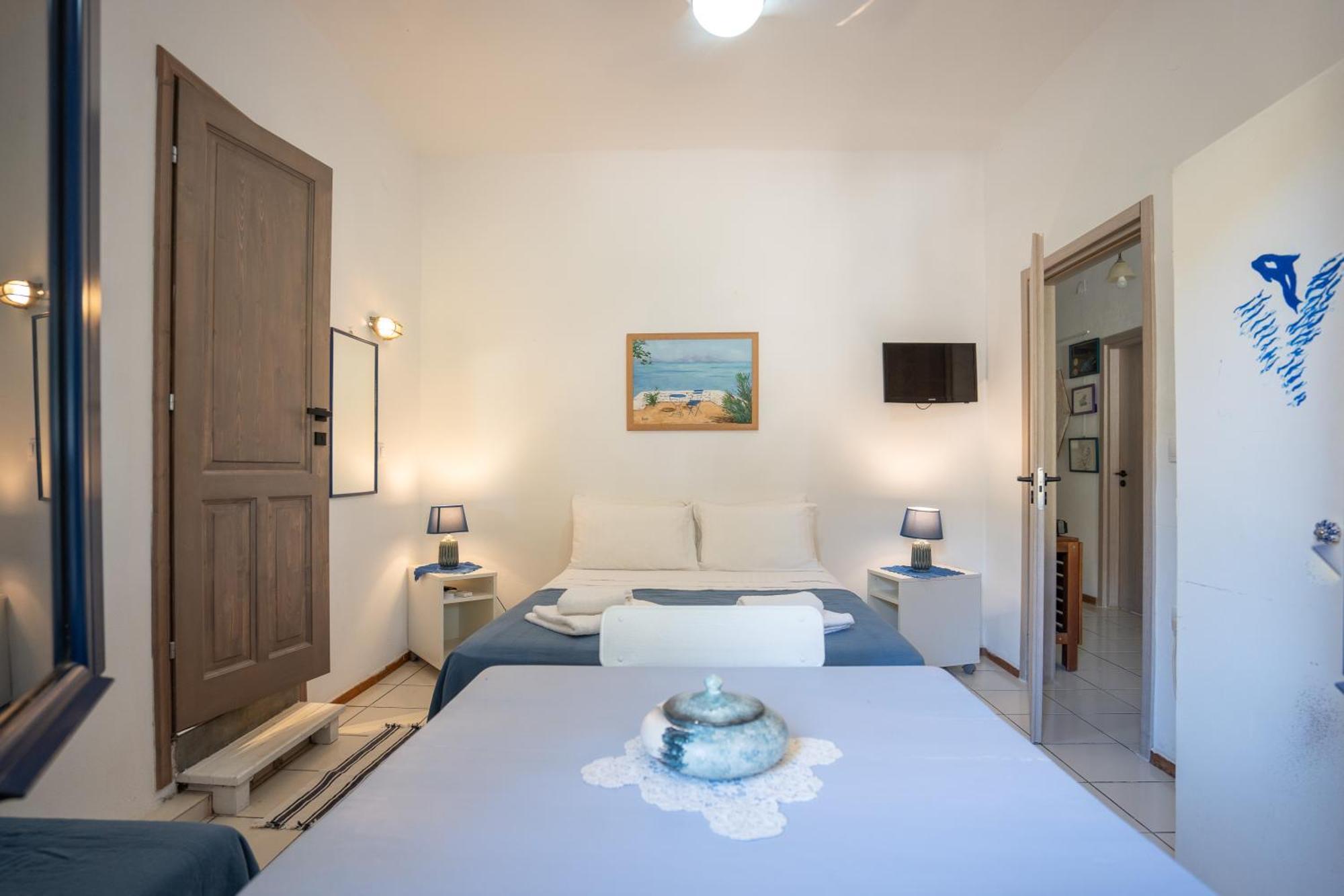 Agriolykos Pension Ágios Kírykos Extérieur photo