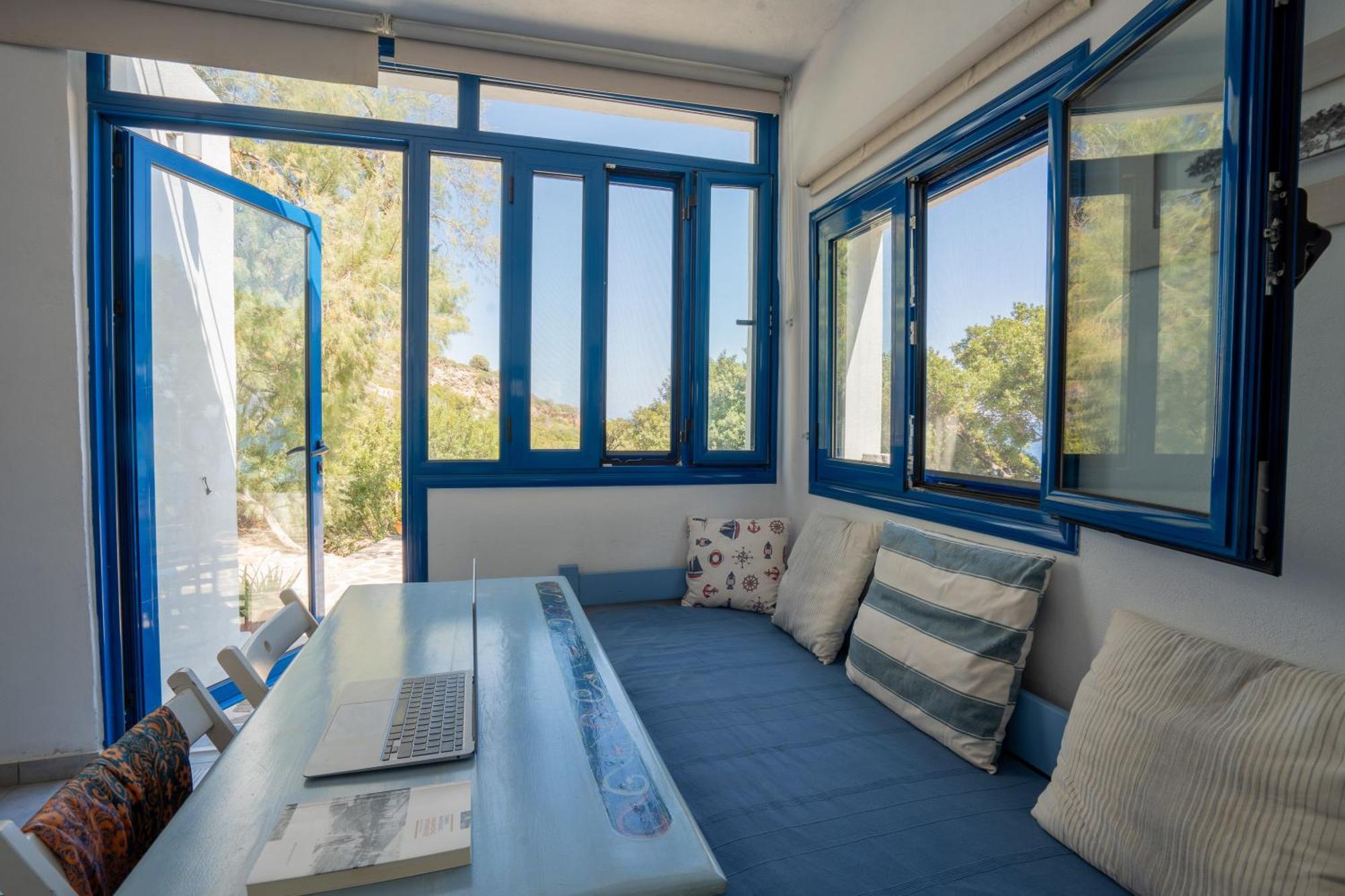 Agriolykos Pension Ágios Kírykos Extérieur photo