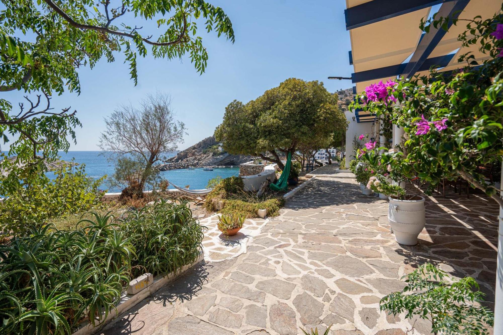 Agriolykos Pension Ágios Kírykos Extérieur photo