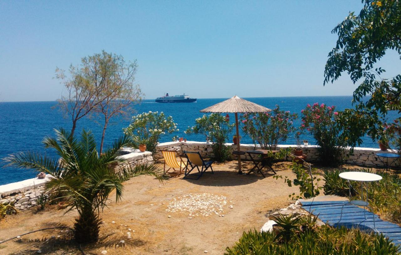 Agriolykos Pension Ágios Kírykos Extérieur photo